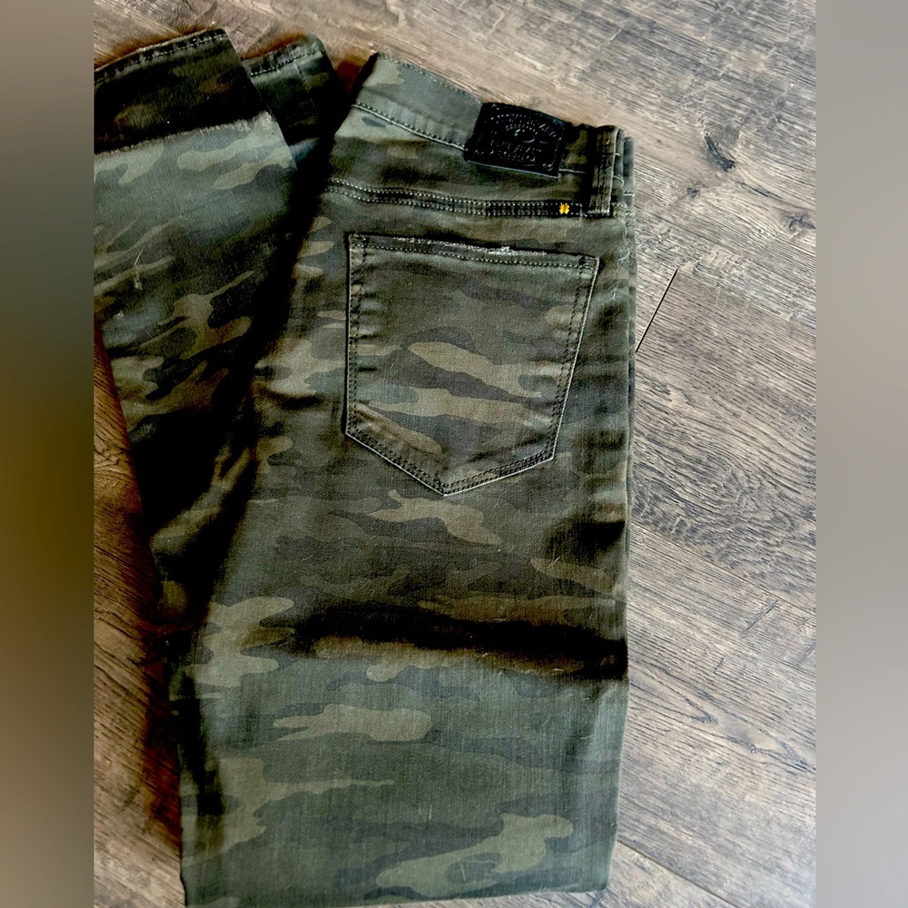 Lucky brand skinny camo jeans
